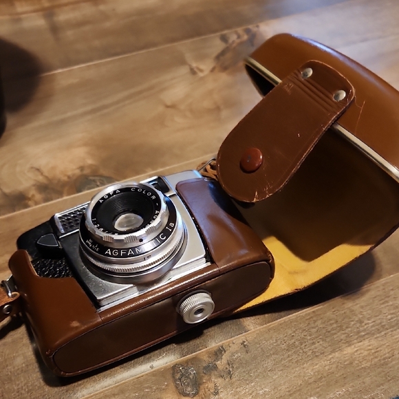 Vintage AGFAMATIC i Camera AGFA COLOR AGNAR 1:2.8/45 Germany - Picture 2 of 7